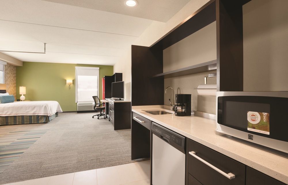 Home2 Suites By Hilton Fort St. John Экстерьер фото